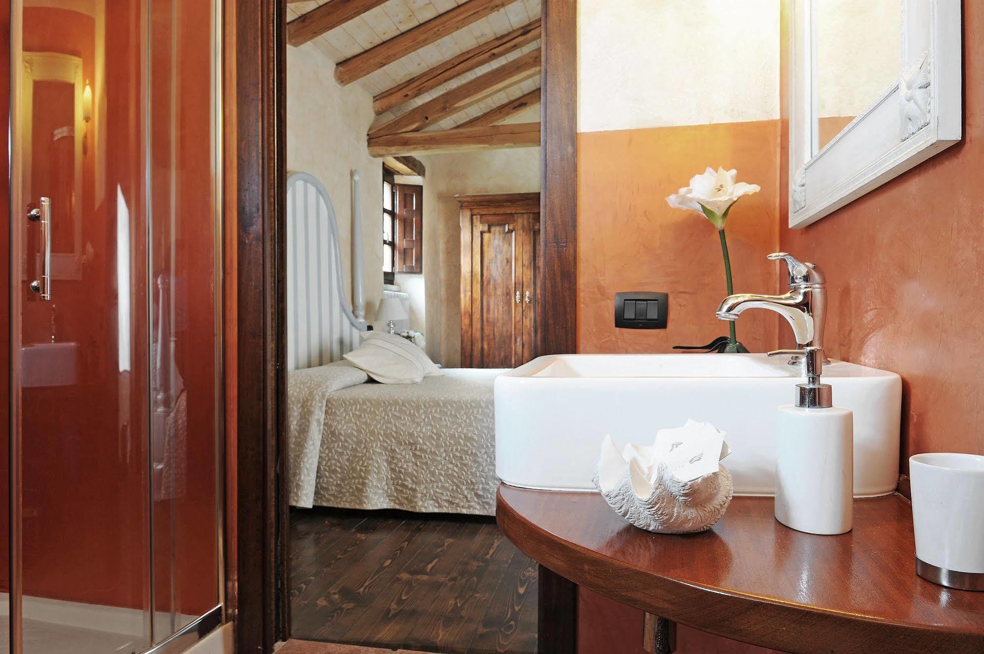 Antica Locanda Lunetta Màndas Exteriör bild