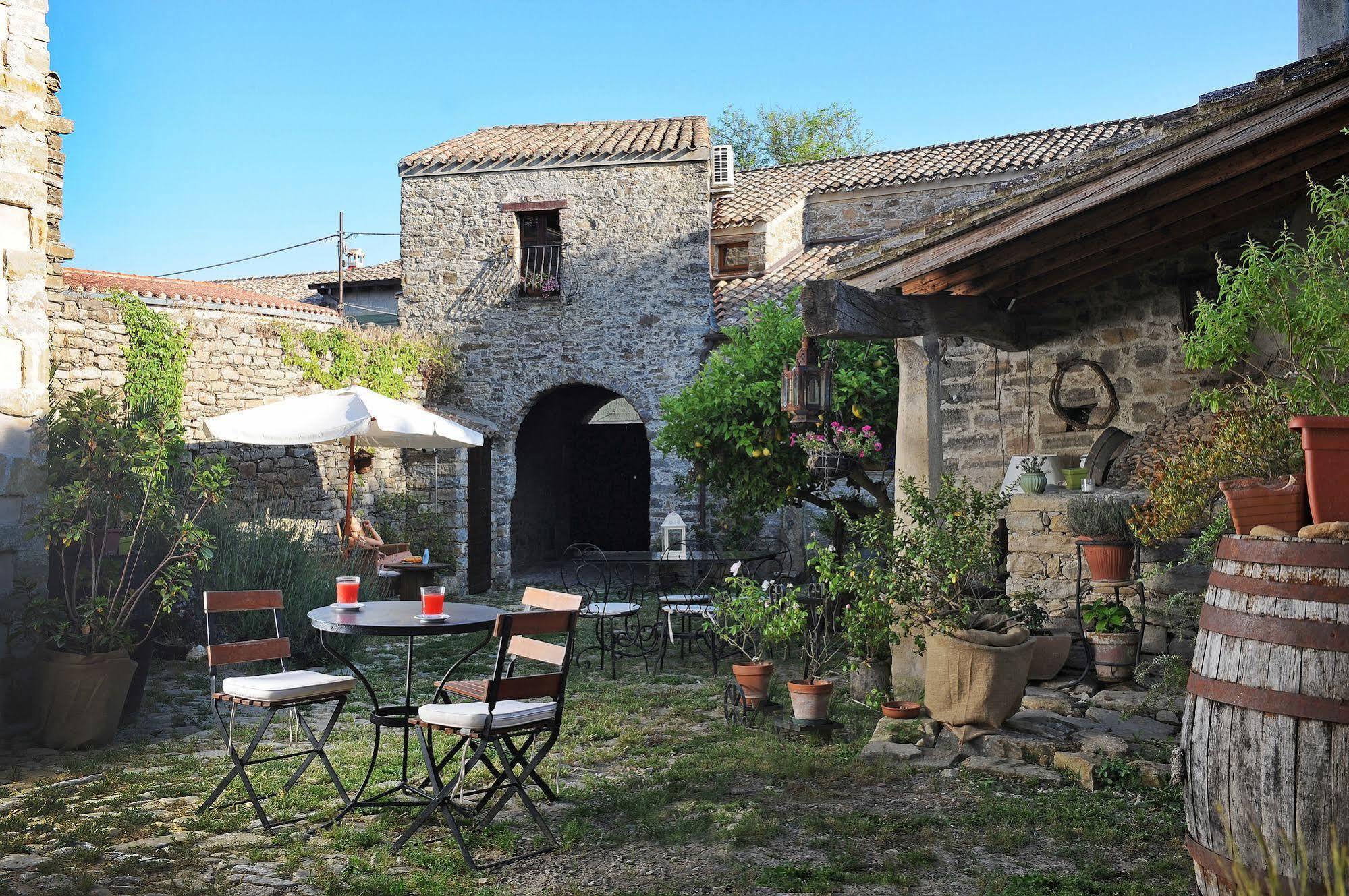 Antica Locanda Lunetta Màndas Exteriör bild